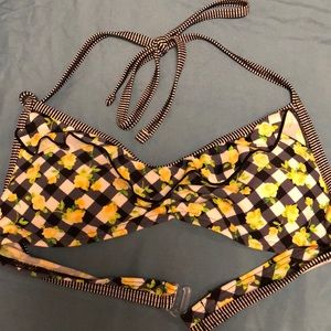 Bikini top 💗 Size Medium - NWOT